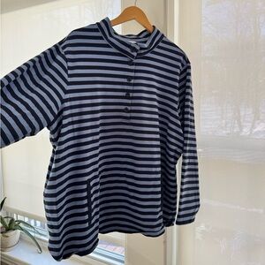 🪴J. Jill Fit Navy & Blue Striped Top